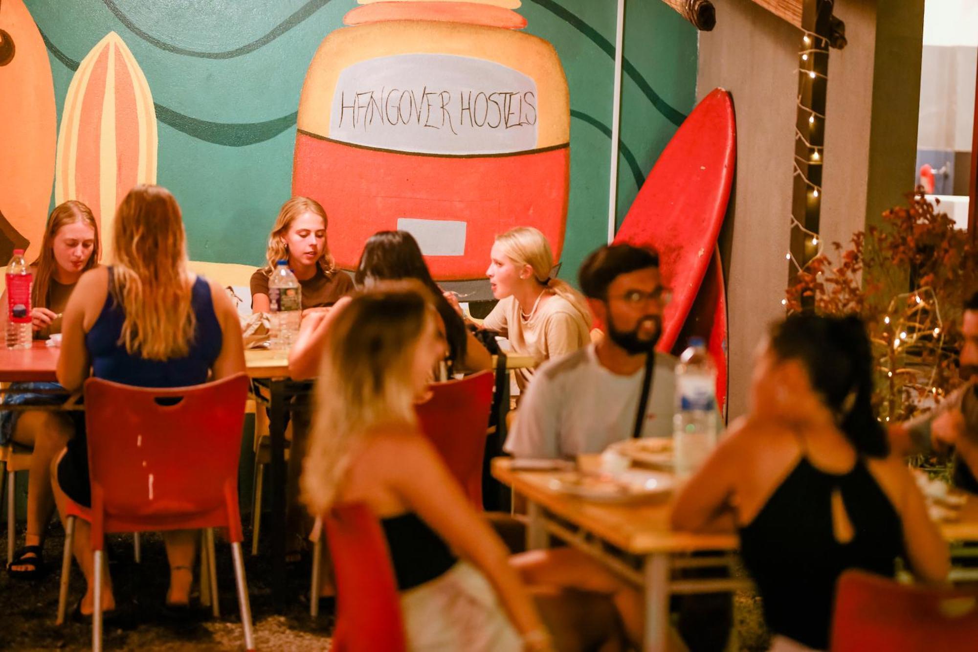 Hangover Hostels Mirissa Dış mekan fotoğraf