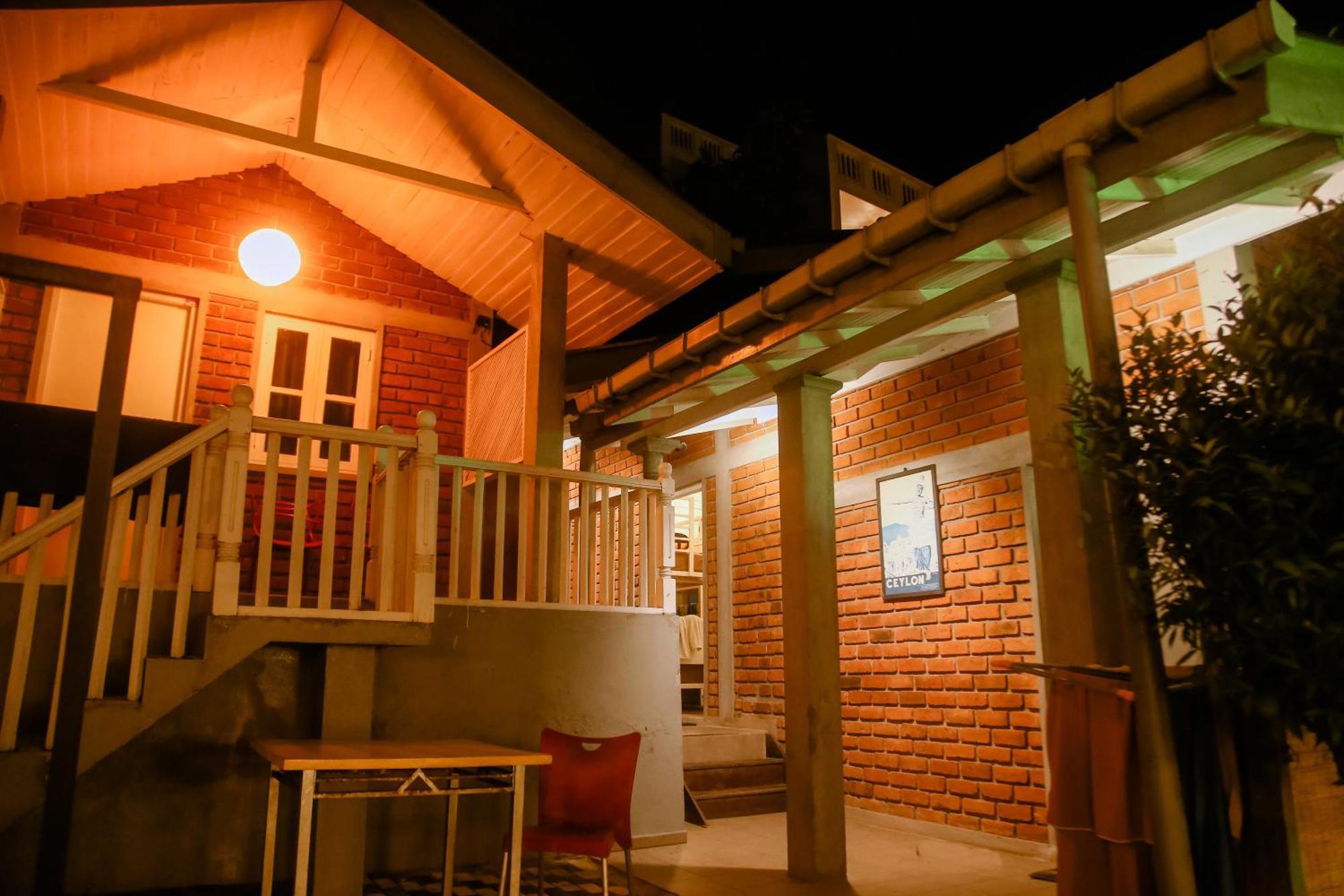 Hangover Hostels Mirissa Dış mekan fotoğraf