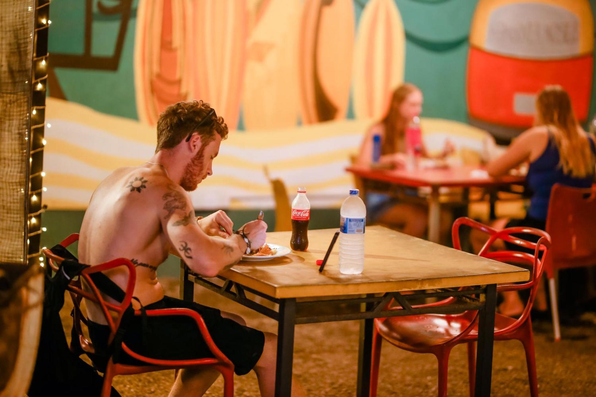 Hangover Hostels Mirissa Dış mekan fotoğraf