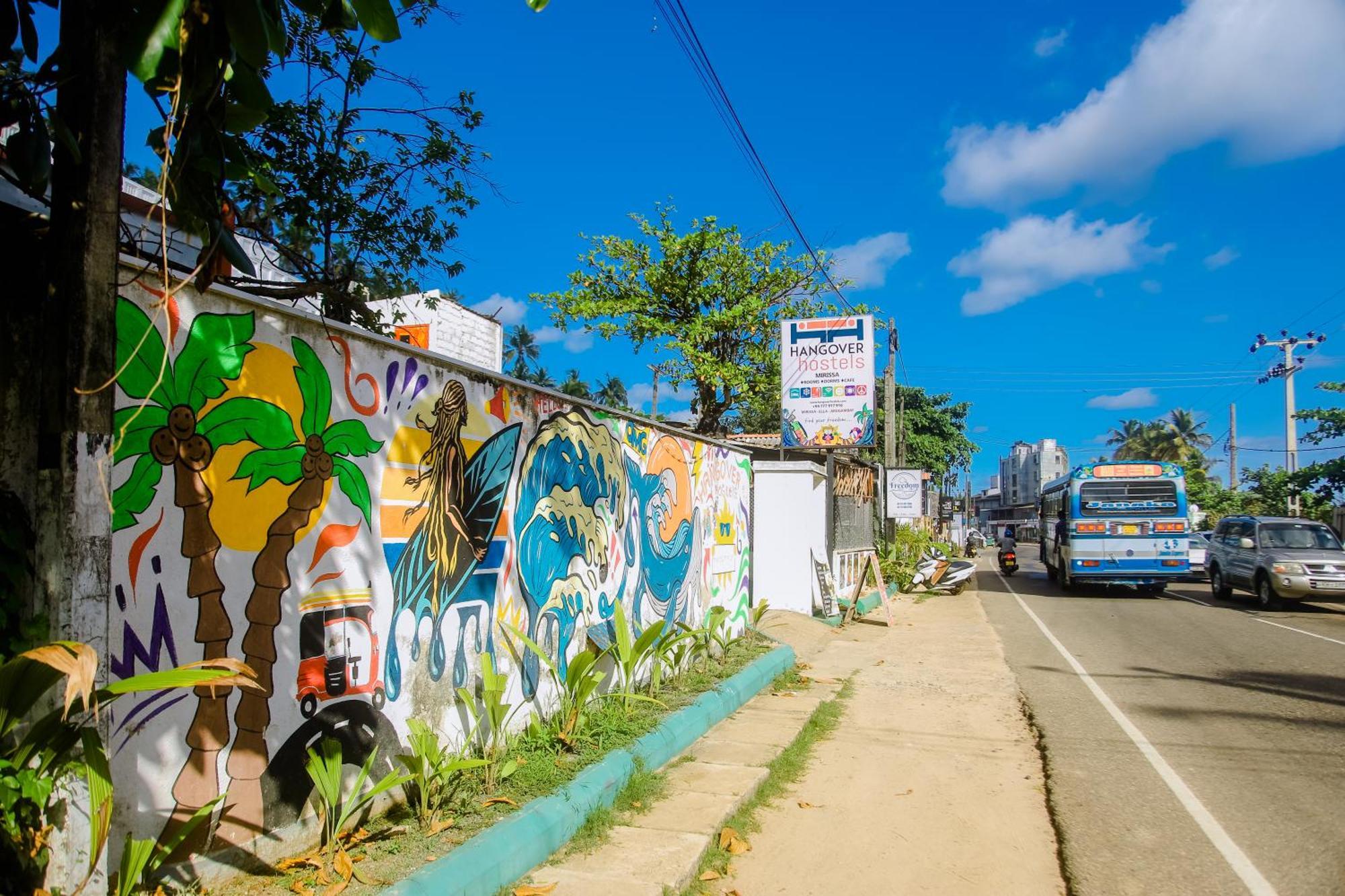 Hangover Hostels Mirissa Dış mekan fotoğraf
