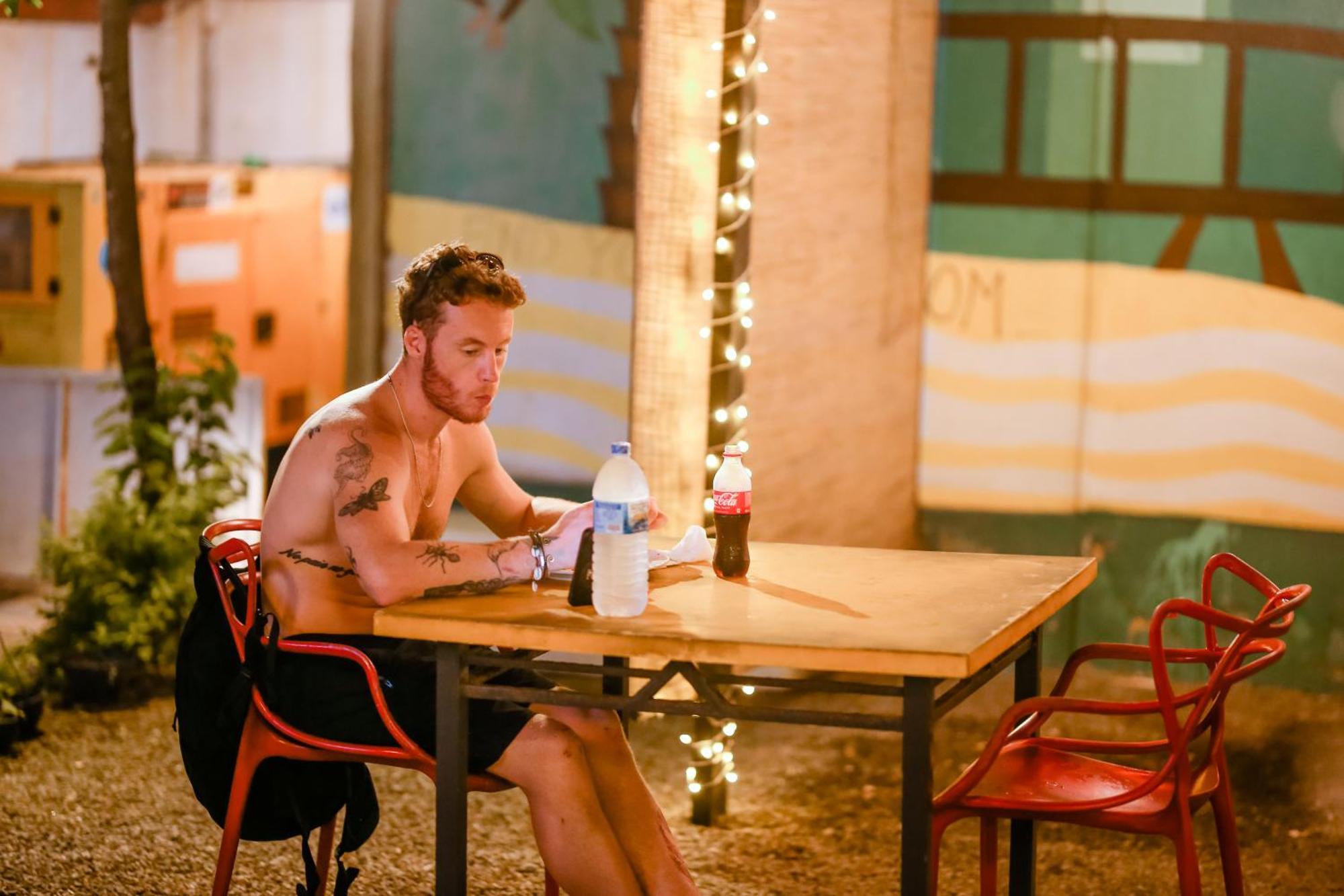 Hangover Hostels Mirissa Dış mekan fotoğraf