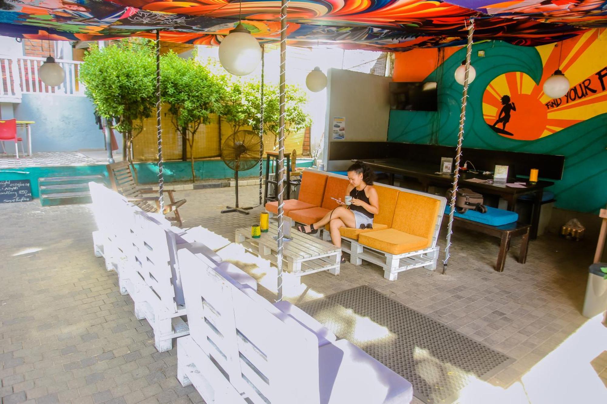 Hangover Hostels Mirissa Dış mekan fotoğraf