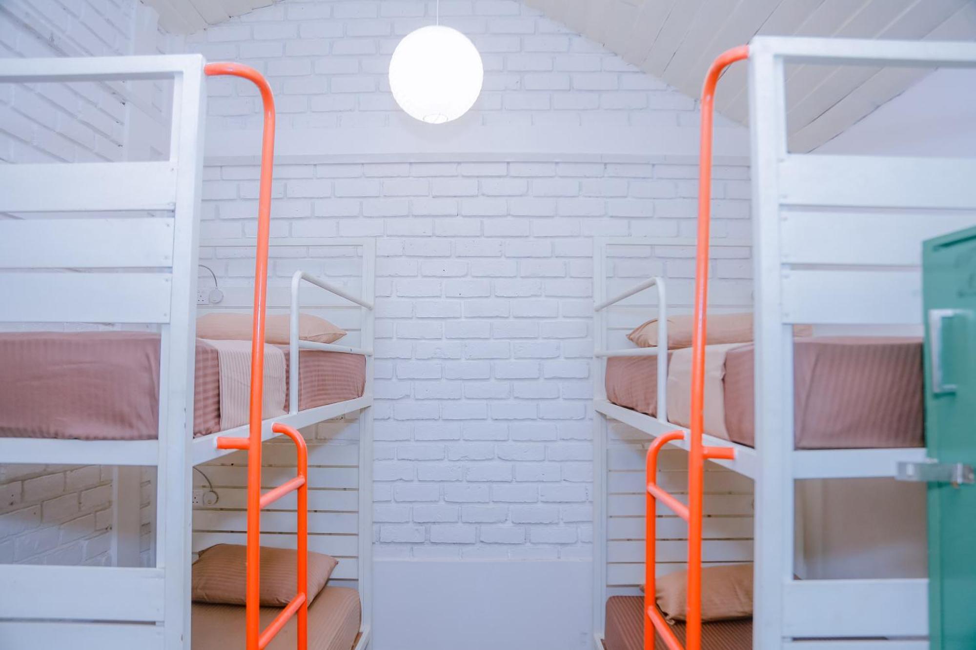 Hangover Hostels Mirissa Dış mekan fotoğraf
